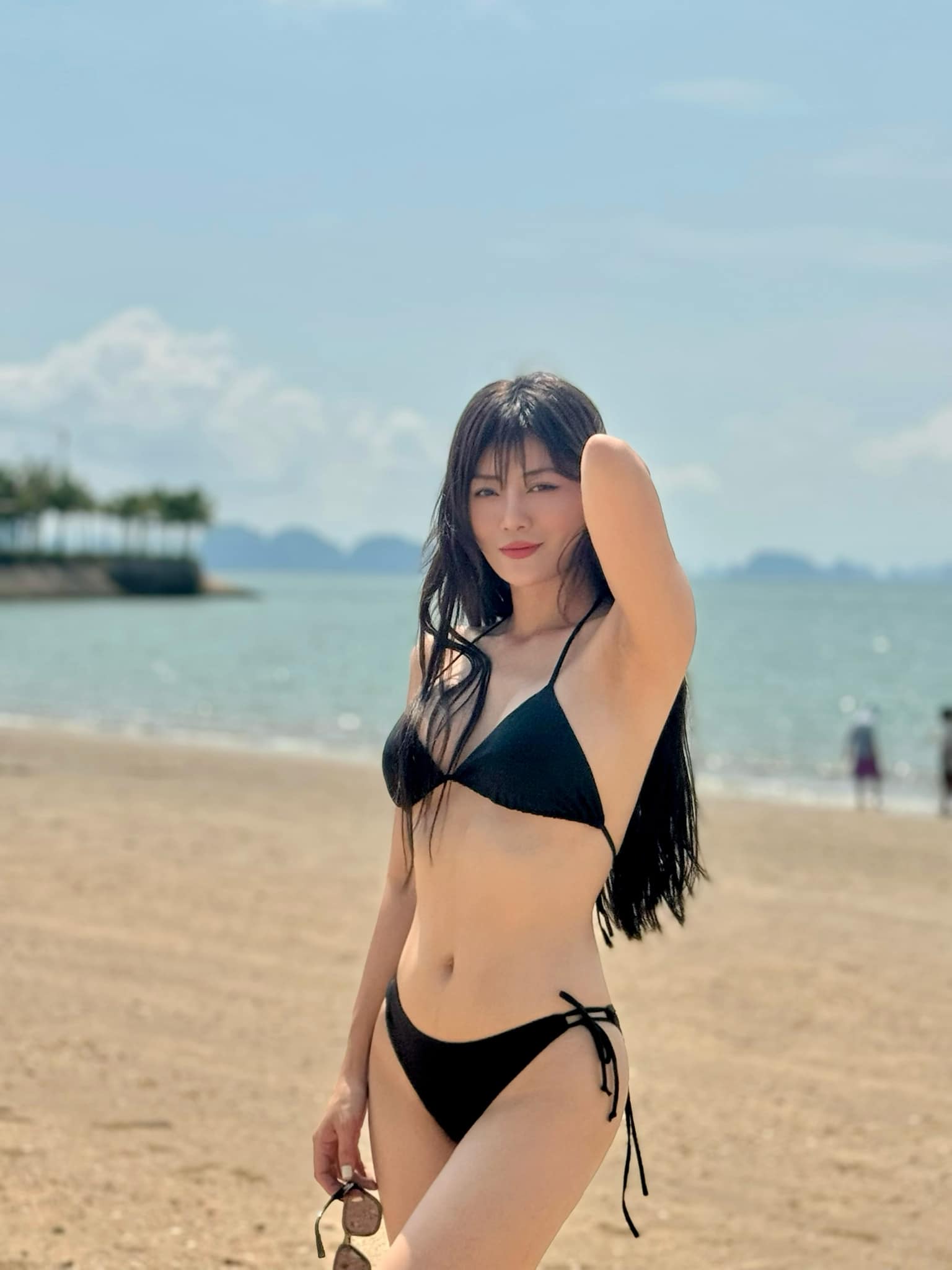 Xả vai 'vợ' Tuấn Tú, Thanh Hương diện bikini nóng bỏng, tạo dáng như người mẫu- Ảnh 18.