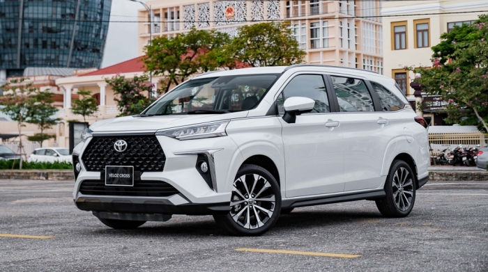 Giá lăn bánh Toyota Veloz Cross mới nhất đang cực rẻ,  Mitsubishi Xpander lo lắng chạy doanh số- Ảnh 4.