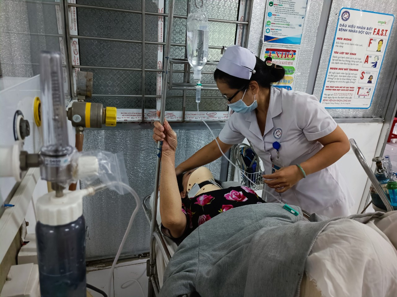 Tai nạn liên hoàn trên cao tốc TPHCM - Trung Lương, 11 người nhập viện cấp cứu - Ảnh 4.
