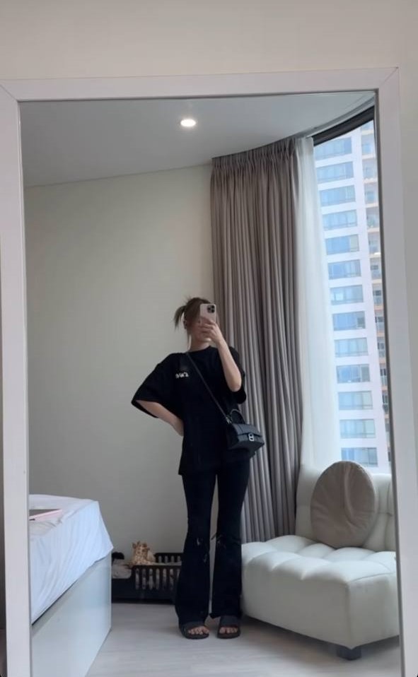 Vụ Xoài Non ôm hôn Gil Lê sau 2 tháng ly hôn chồng: Netizen đặt nghi vấn cả hai ở chung 1 chỗ- Ảnh 8.