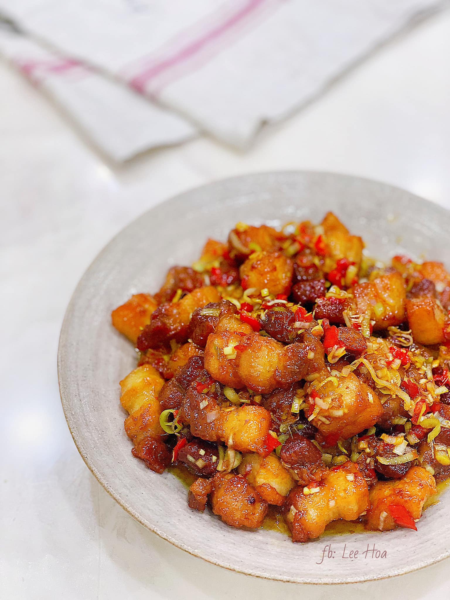 Thịt ba chỉ làm món gì ngon đặc sắc? Cách làm món thịt ba chỉ kiểu mới cực đơn giản mà lại đưa cơm vô cùng- Ảnh 2.