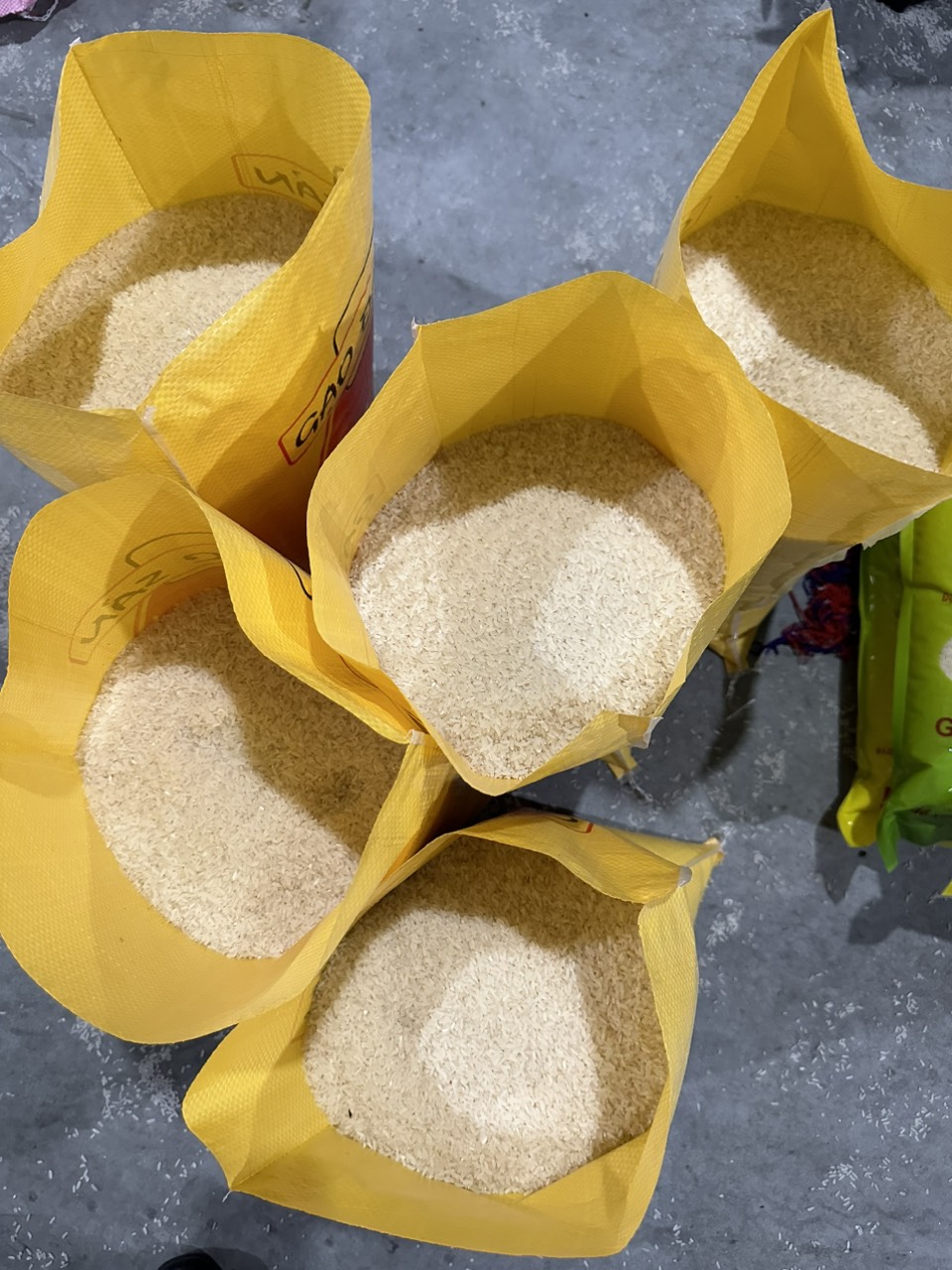 Trên sàn thương mại điện tử Shopee, gạo ST25 giả được rao bán tràn lan- Ảnh 6.