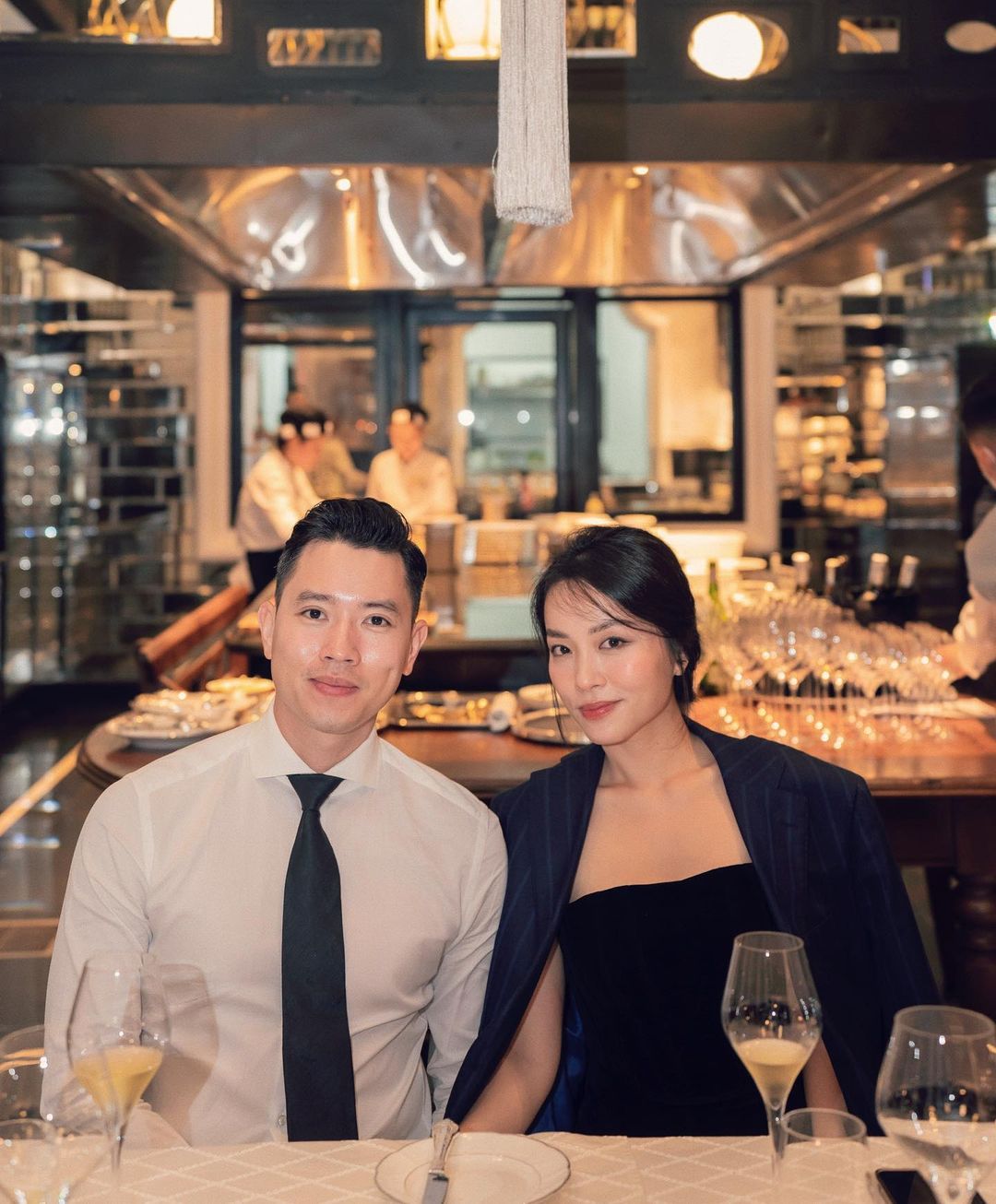 'Cơ trưởng đẹp trai nhất Việt Nam' hé lộ biệt thự tân hôn, có đẳng cấp như những cơ ngơi mà bạn gái giàu có của anh sở hữu?- Ảnh 9.