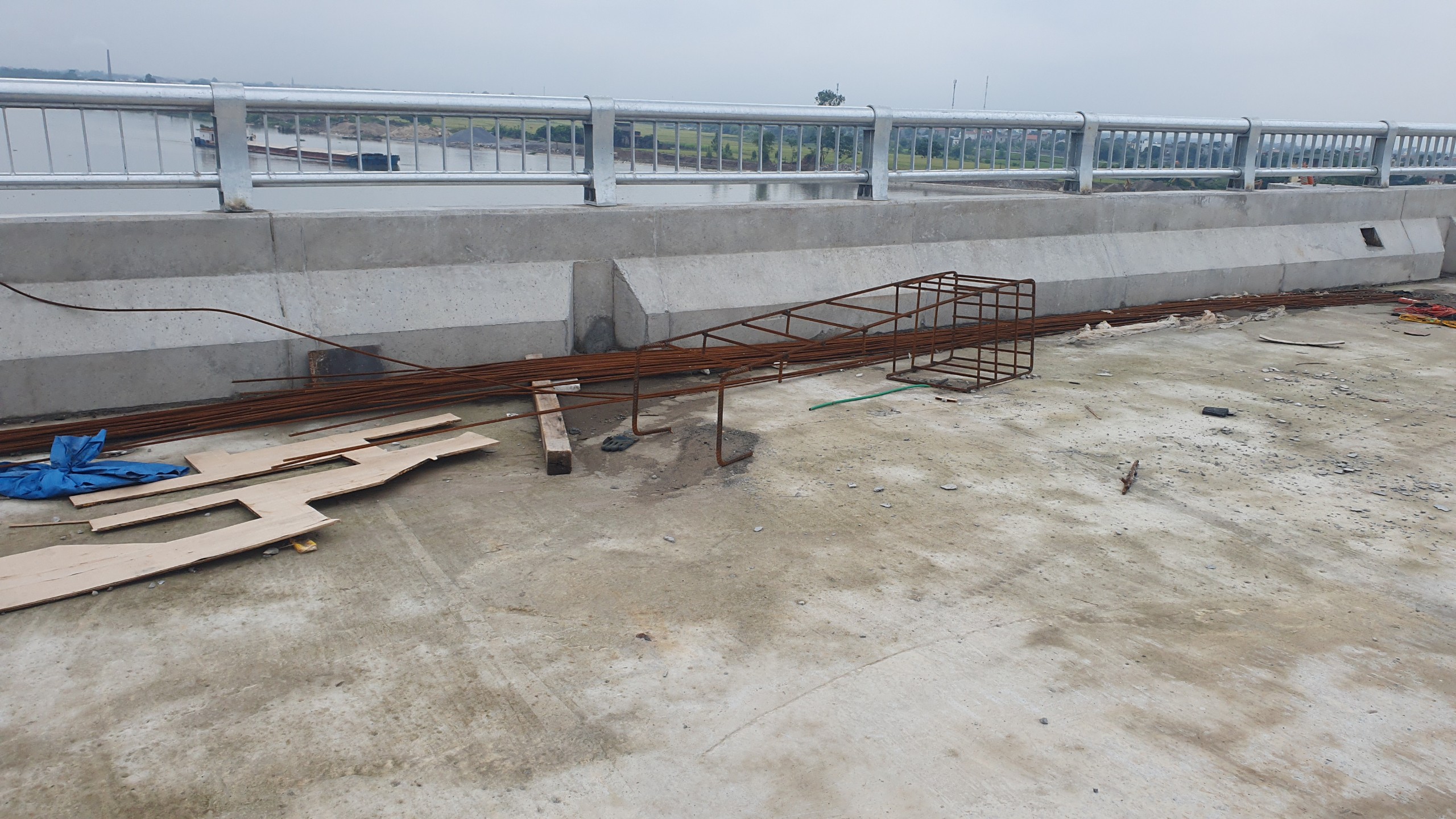 Hình hài mới nhất cây cầu vượt sông lớn ở Nam Định sắp thay thế phà Đống Cao- Ảnh 11.