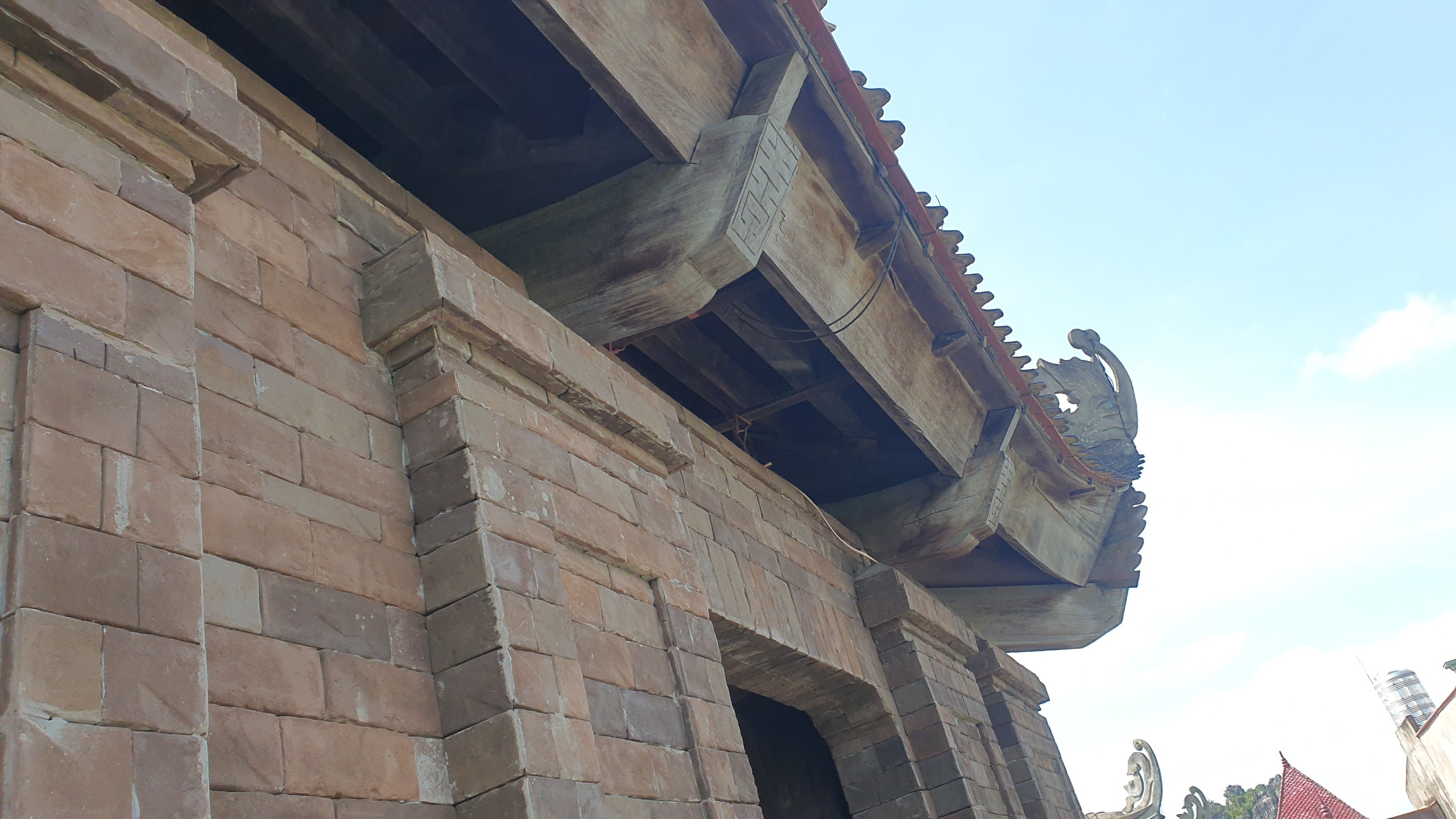 Cổng tam quan cố đô Hoa Lư có gì đặc biệt?- Ảnh 20. Cổng tam quan cố đô Hoa Lư có gì đặc biệt?- Ảnh 20.