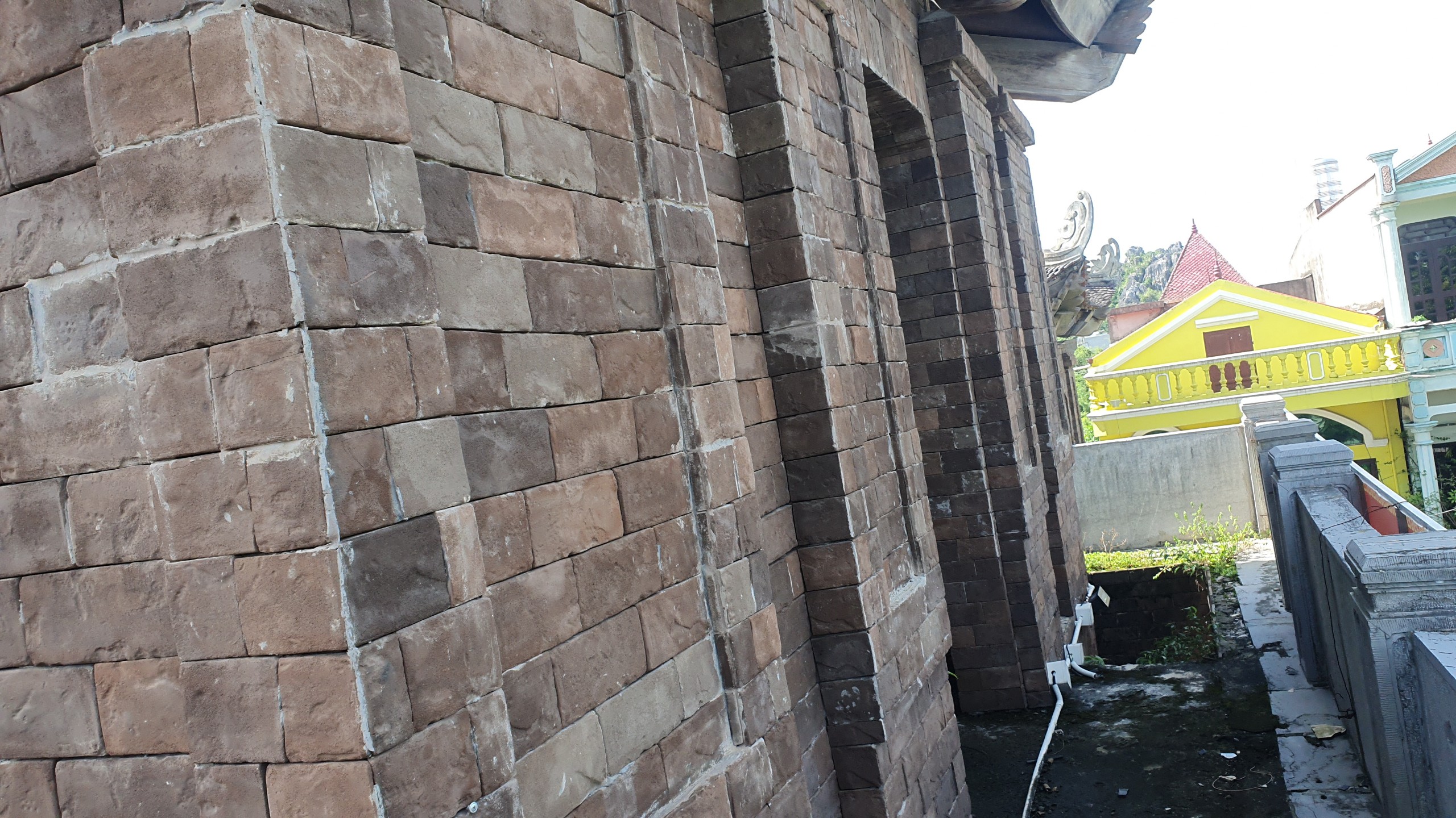 Cổng tam quan cố đô Hoa Lư có gì đặc biệt?- Ảnh 12. Cổng tam quan cố đô Hoa Lư có gì đặc biệt?- Ảnh 12.