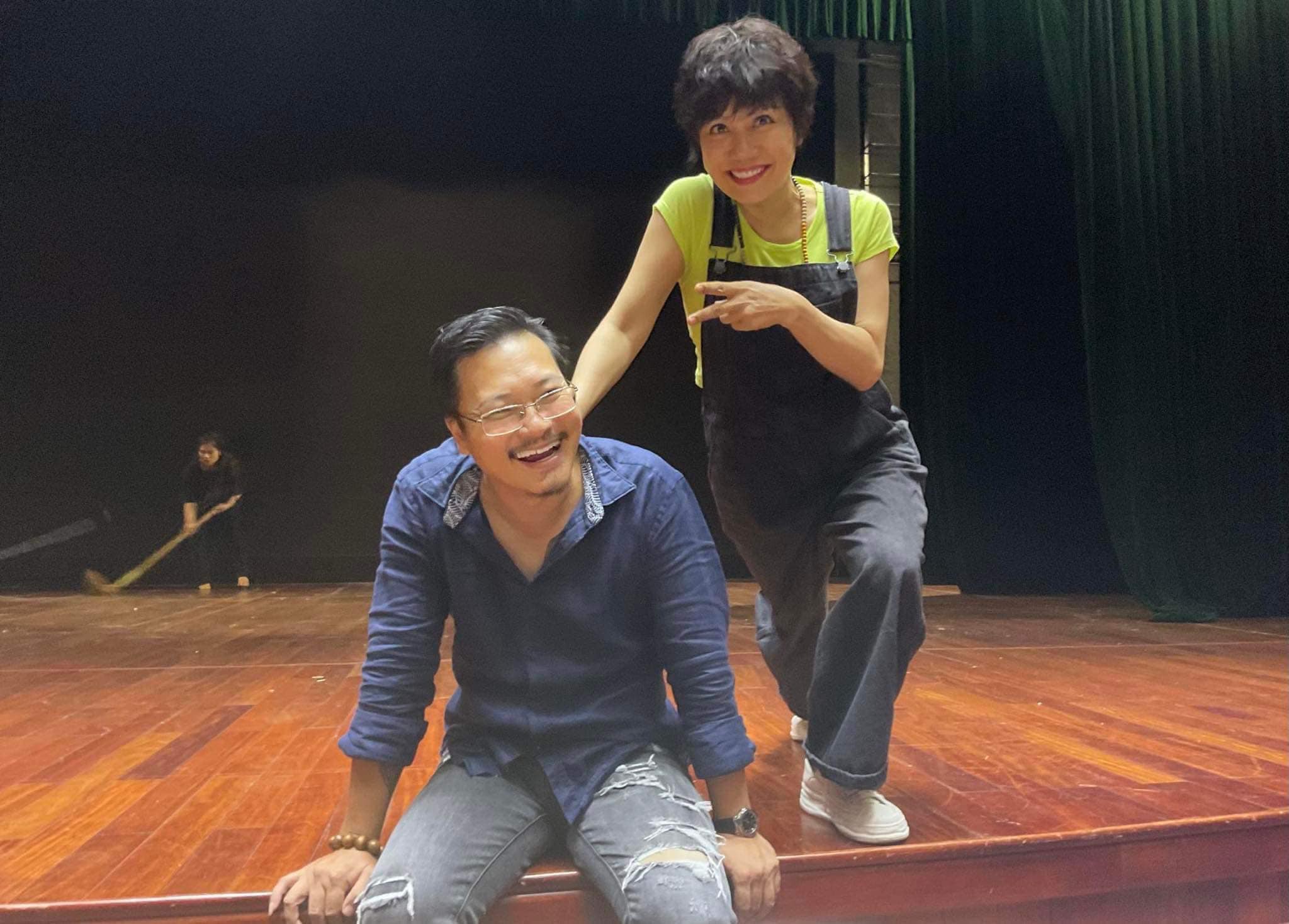Diễn viên Mai Huê xót xa NSƯT Bùi Phương Nga, nhắc nhớ đến cố nghệ sĩ Anh Tú - Ảnh 1.