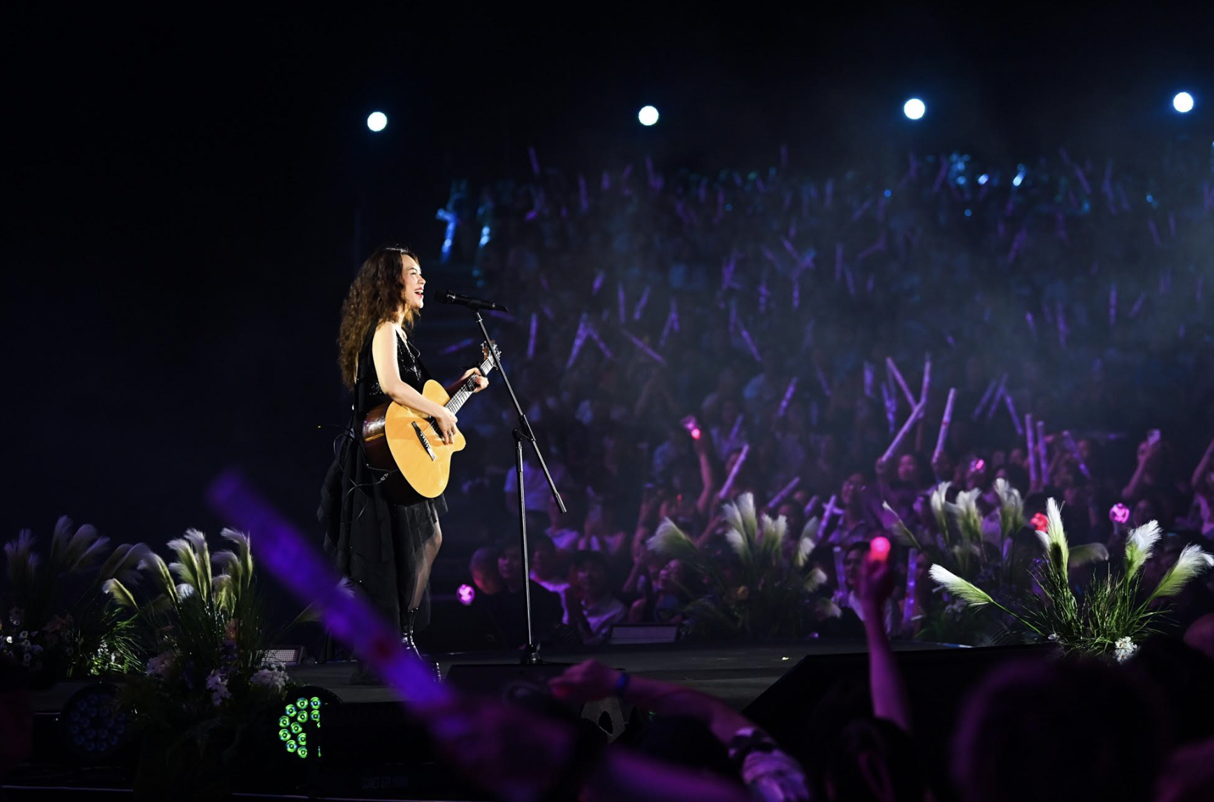 Mỹ Tâm ôm guitar, hát loạt hít đình đám khi mới vào nghề- Ảnh 3. Mỹ Tâm ôm guitar, hát loạt hít đình đám khi mới vào nghề- Ảnh 3.