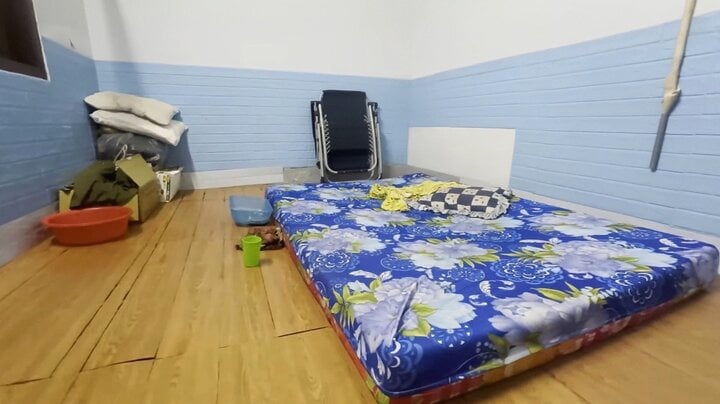 Xót xa cảnh nghệ sĩ Thương Tín sống những ngày cuối đời tại khánh hòa - Ảnh 5. Xót xa cảnh nghệ sĩ Thương Tín sống những ngày cuối đời tại khánh hòa - Ảnh 5.