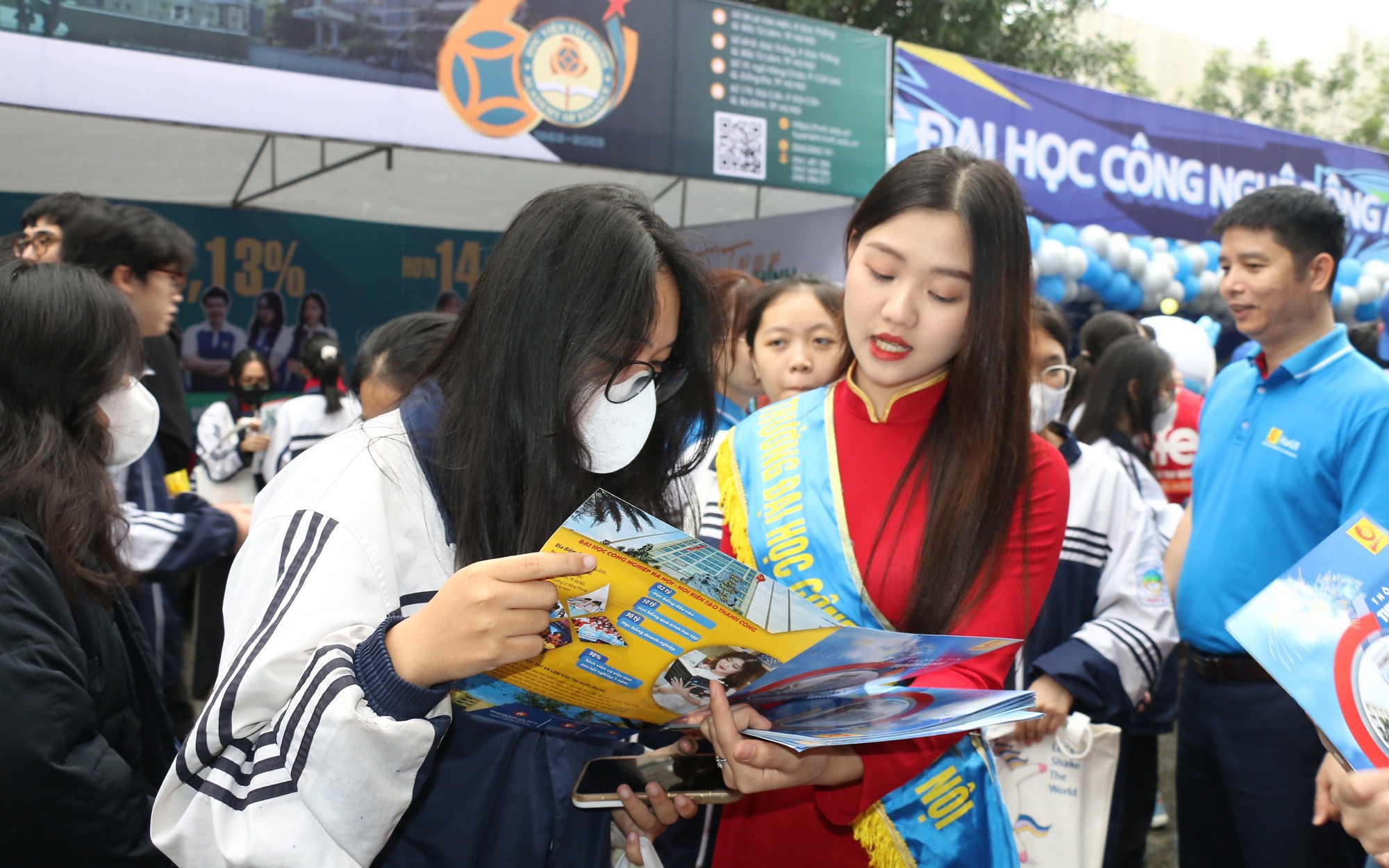 Đăng ký xét tuyển đại học: Càng nhiều càng khó lựa chọn