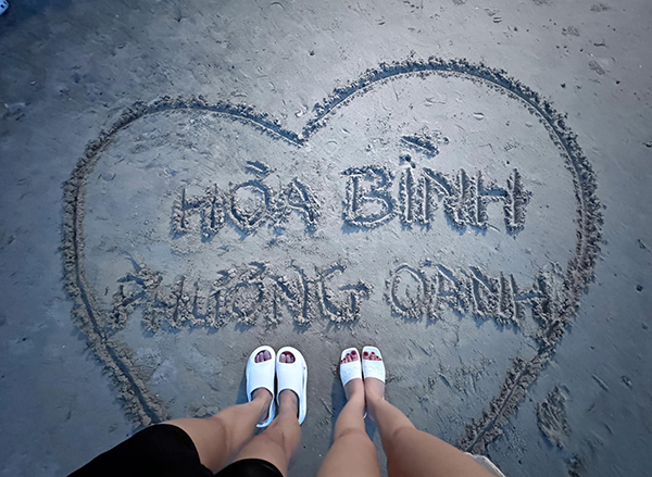 1 năm về chung nhà, Phương Oanh - Shark Bình 'hâm nóng' tình cảm như thế nào? - Ảnh 2.