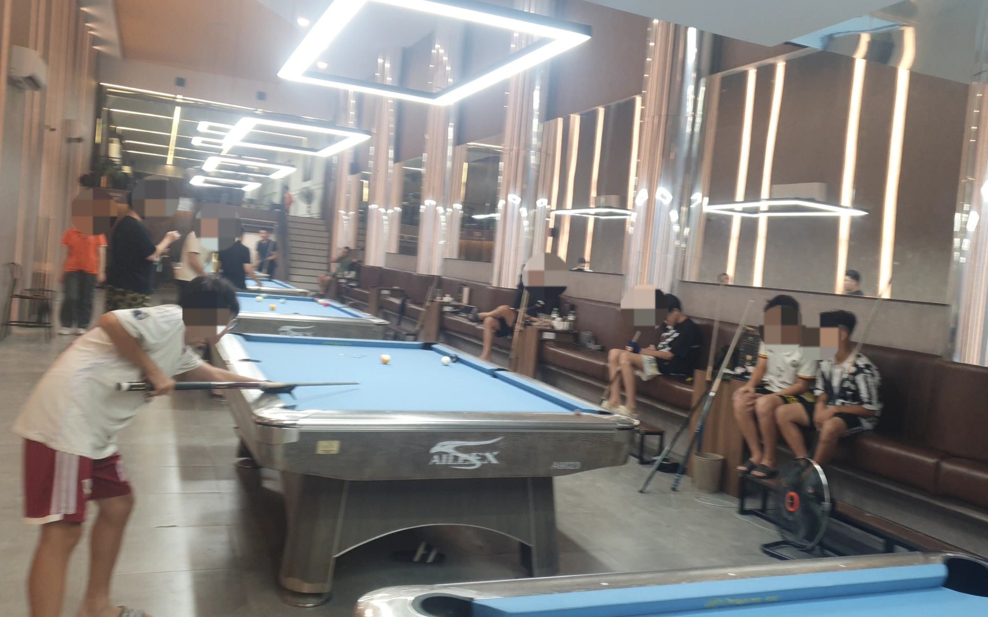 Hà Nội: Không đủ điều kiện PCCC vẫn mở cửa đón khách, quán QT Billiards Club đang coi thường tính mạng khách hàng?