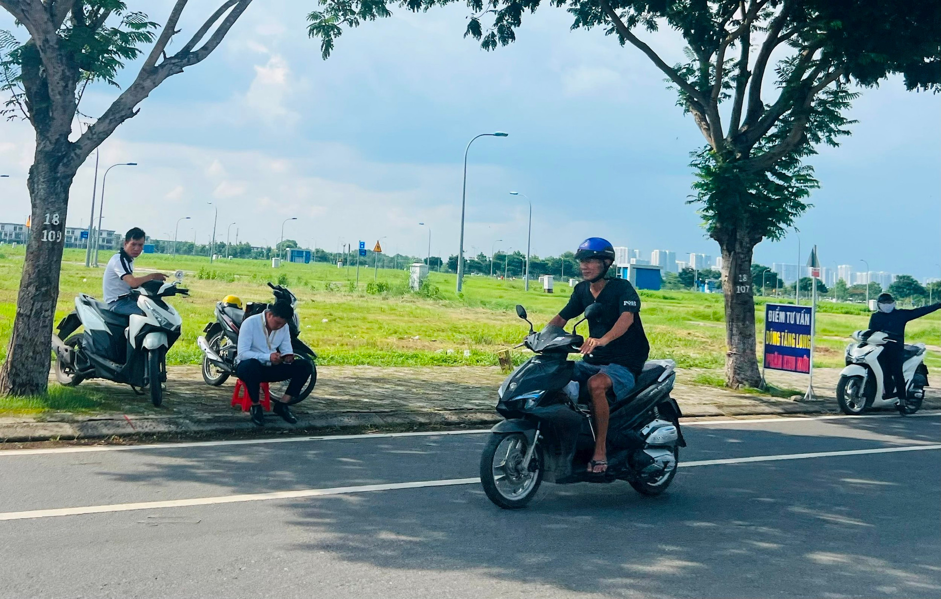 Hơn 3 năm ròng rã ôm đất chờ lên giá, nhà đầu tư phải vay lãi “nóng” đáo hạn ngân hàng - Ảnh 2.