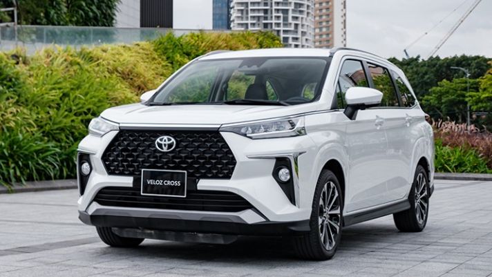 Giá lăn bánh Toyota Veloz Cross mới nhất đang cực hấp dẫn, Mitsubishi Xpander dè chừng lo doanh số- Ảnh 2.