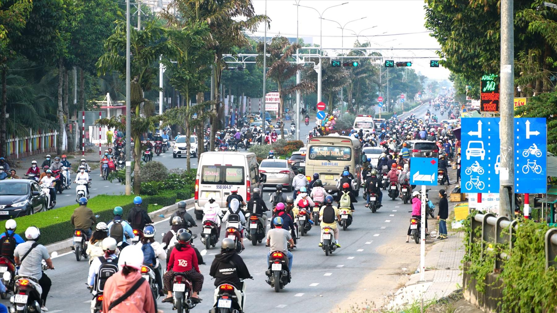 Quy định về tốc độ tối đa của ô tô, xe máy người dân cần nắm rõ để tránh bị phạt- Ảnh 2.