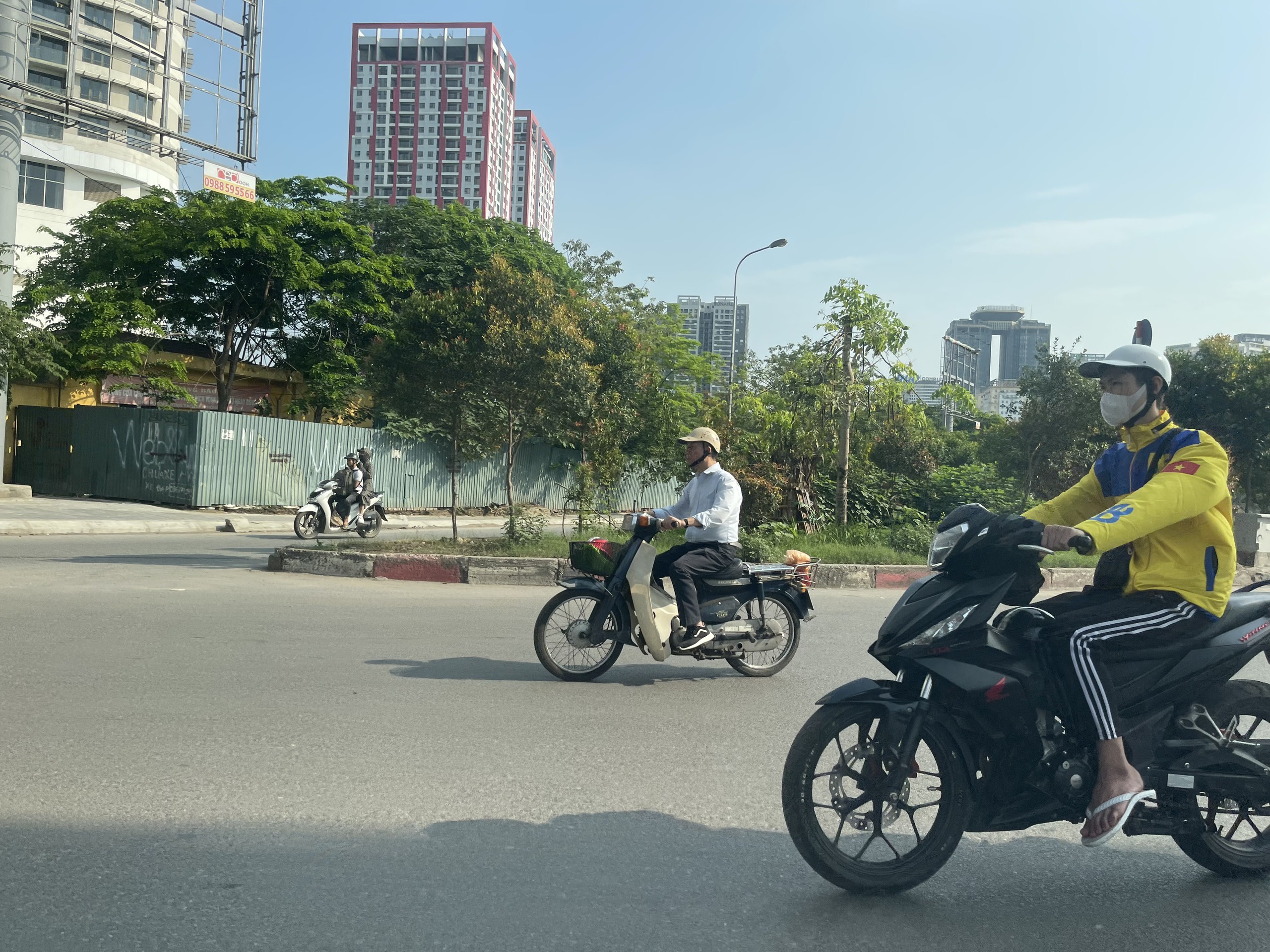 Hà Nội và miền Bắc nắng nóng mạnh ban ngày, chiều tối có sự thay đổi hình thái thời tiết- Ảnh 2. Hà Nội và miền Bắc nắng nóng mạnh ban ngày, chiều tối có sự thay đổi hình thái thời tiết- Ảnh 2.