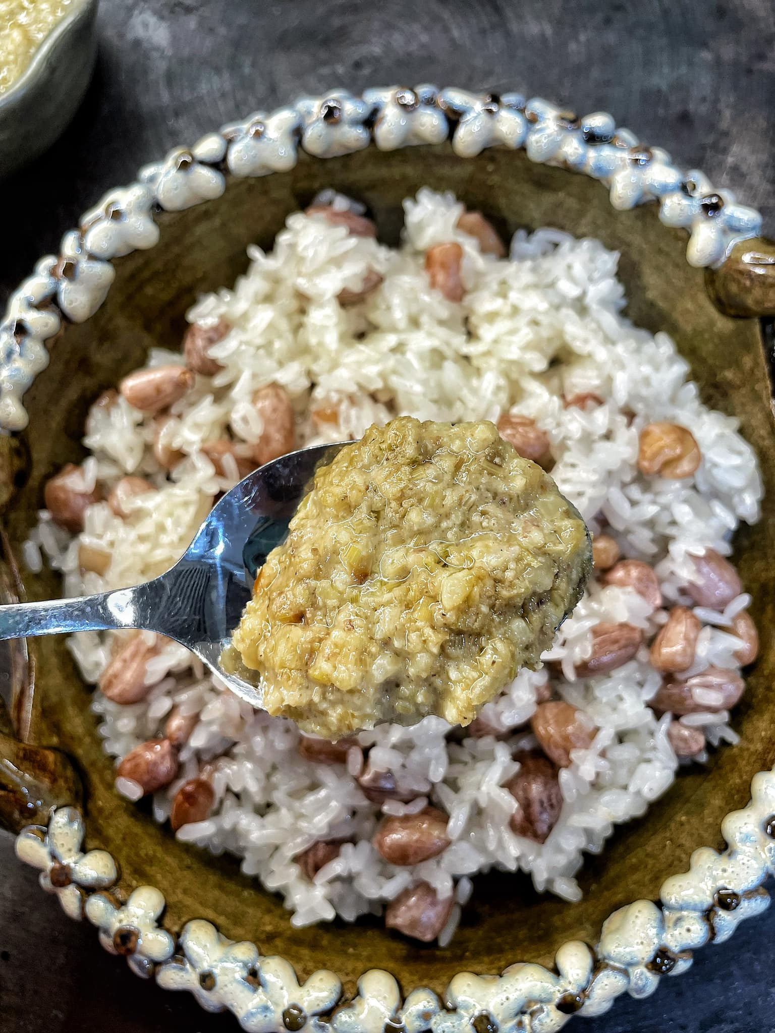 Skip the sesame salt, make peanuts with sticky rice, very strange but