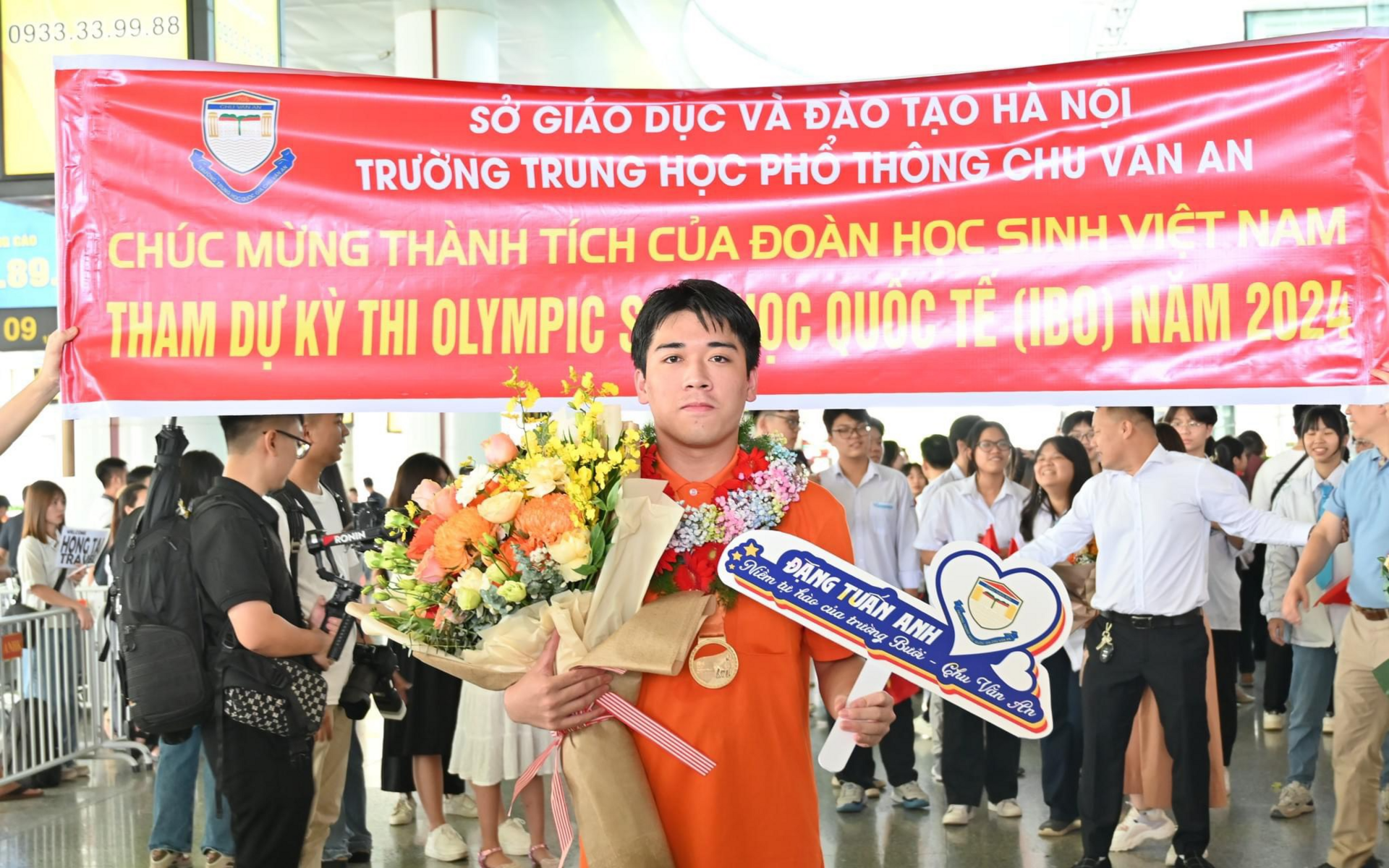 Vượt 20km mỗi ngày đi học và hành trình giành huy chương vàng Olympic quốc tế