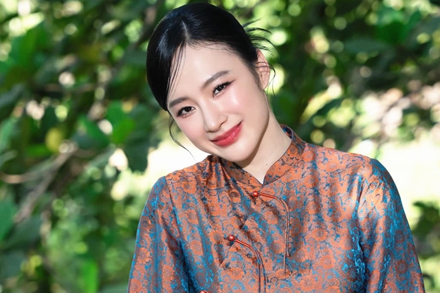 Tình trạng bất ổn của mẹ Angela Phương Trinh