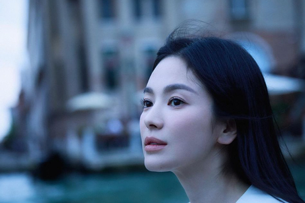 Một loại mặt nạ dễ làm, rẻ tiền được Song Hye Kyo tận dụng dưỡng da cực hiệu quả- Ảnh 5.