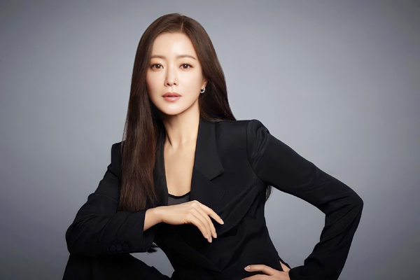 kim-hee-sun-5-17249294952231281652657.jpg