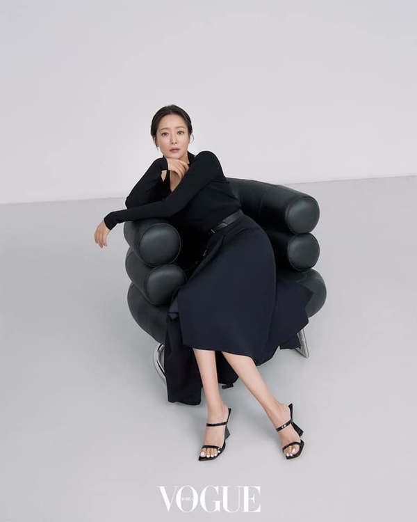 kim-hee-sun-9-17249294952841850132757.jpg