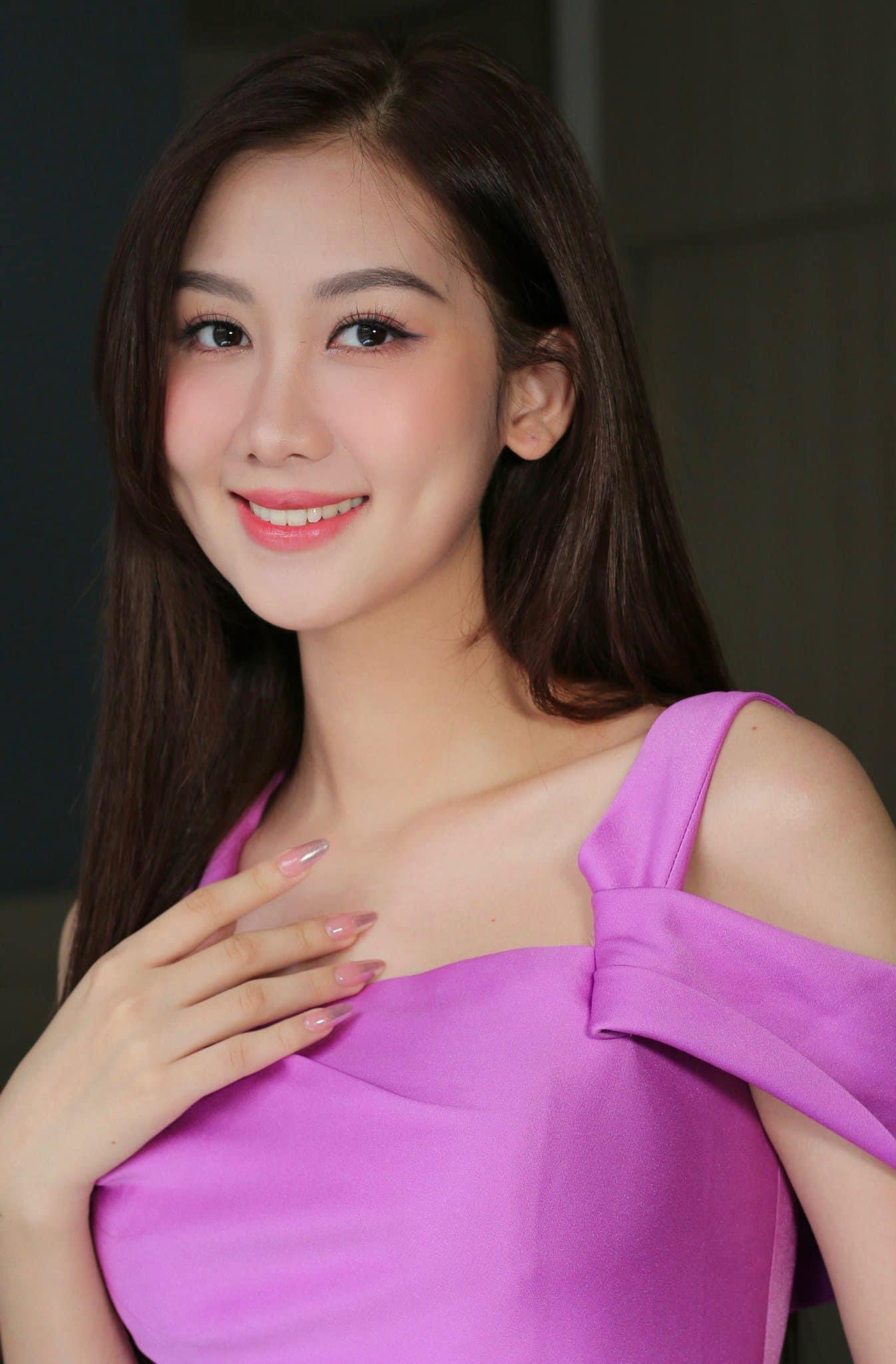 Võ Lê Quế Anh là ai? Nhan sắc đời thường có xứng đáng đăng quang Miss Grand Vietnam 2024?- Ảnh 4.