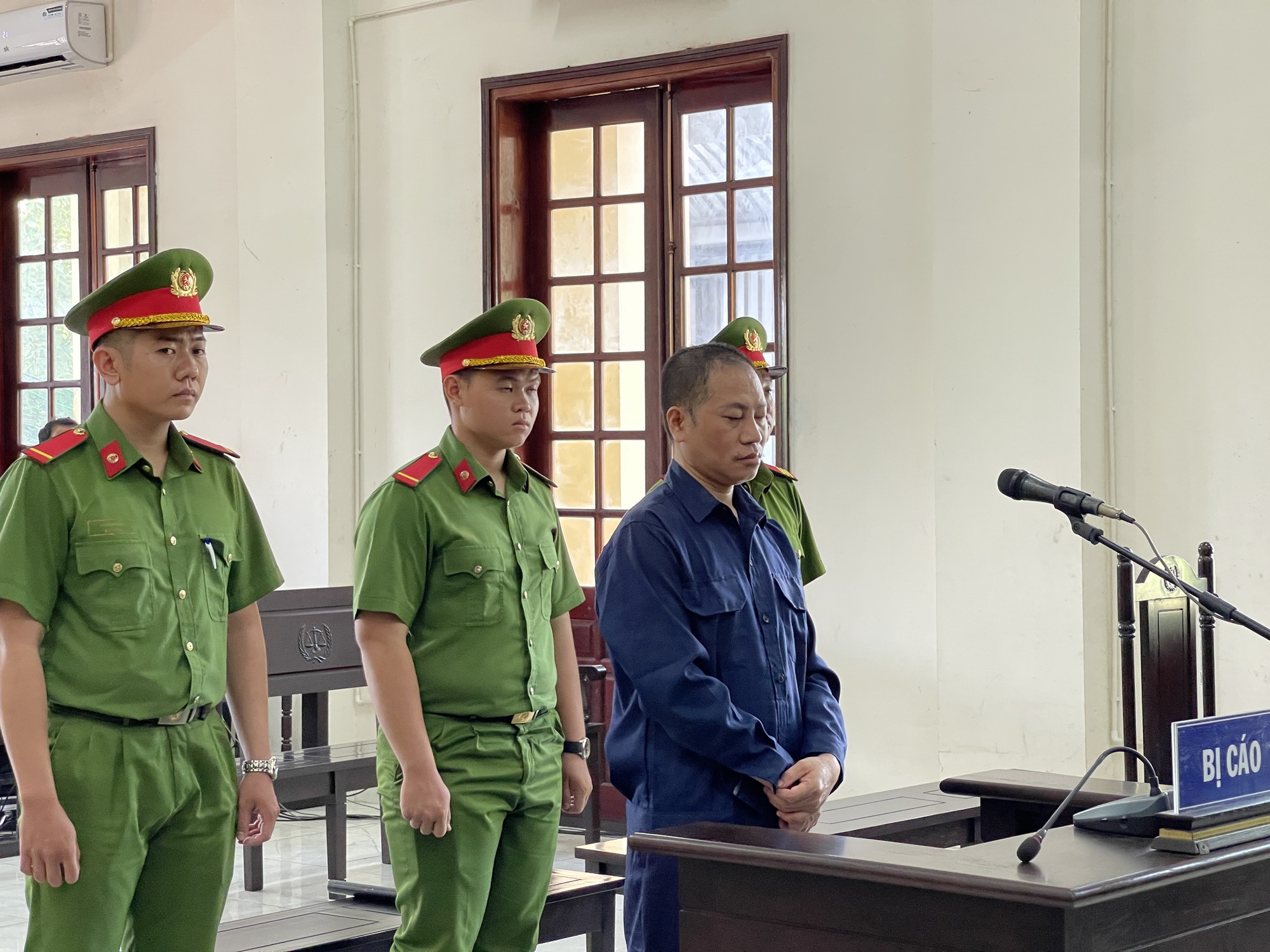 Clip: Tuyên án người tự xưng "đại đức Thích Tâm Phúc” - Ảnh 1. Clip: Tuyên án người tự xưng "đại đức Thích Tâm Phúc” - Ảnh 1.