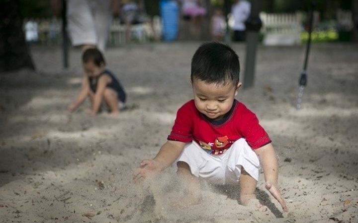 Con bớt thông minh vì cha mẹ cấm làm một điều thuở ấu thơ