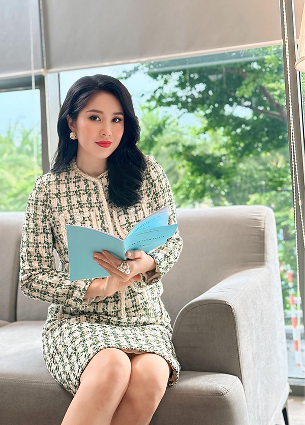 Đời thực hạnh phúc bên chồng ca sĩ kém 7 tuổi của vợ cũ Quách Ngọc Ngoan- Ảnh 2.