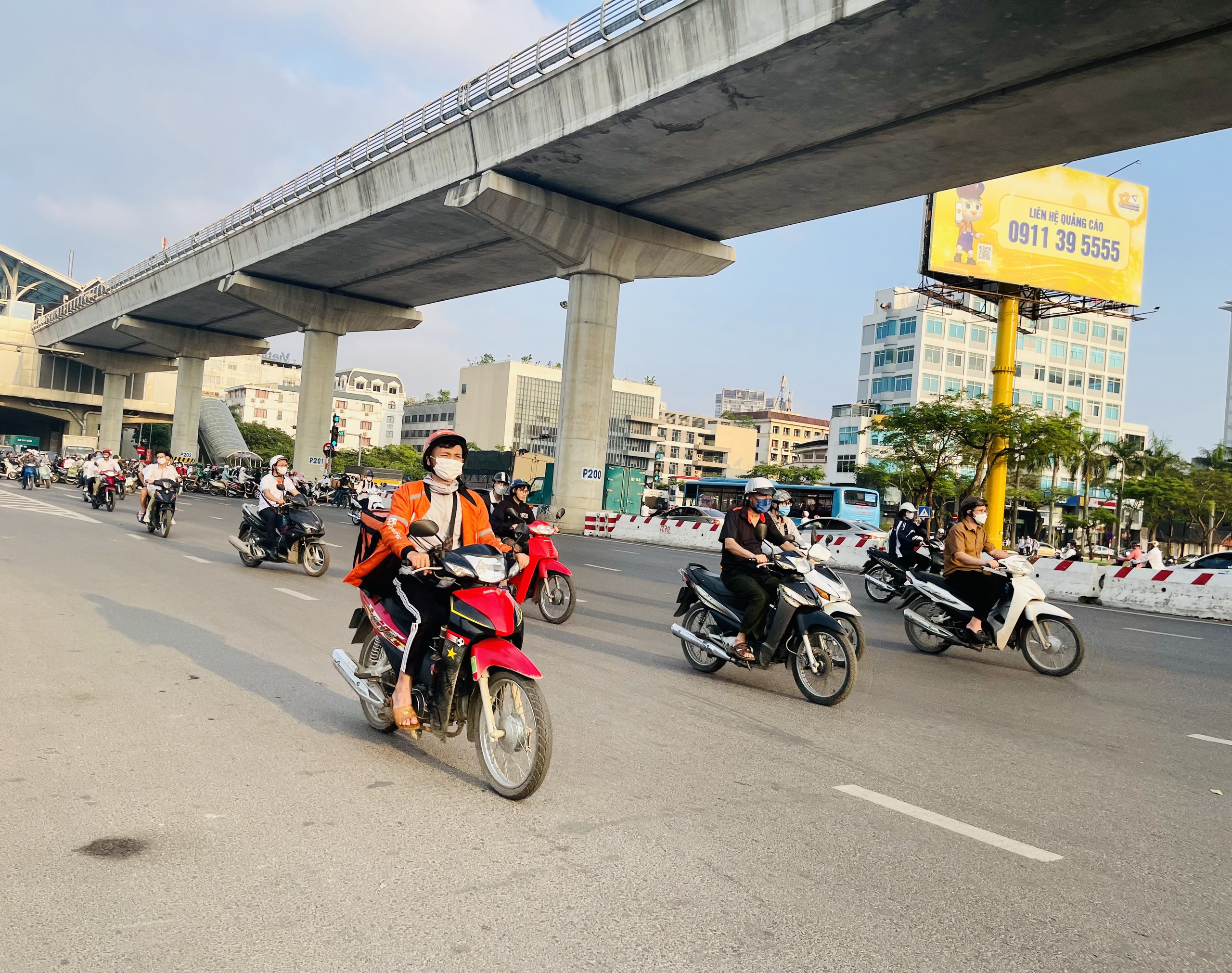 Miền Bắc còn nắng nóng mạnh 2 ngày rồi lại thay đổi hình thái thời tiết- Ảnh 2. Miền Bắc còn nắng nóng mạnh 2 ngày rồi lại thay đổi hình thái thời tiết- Ảnh 2.