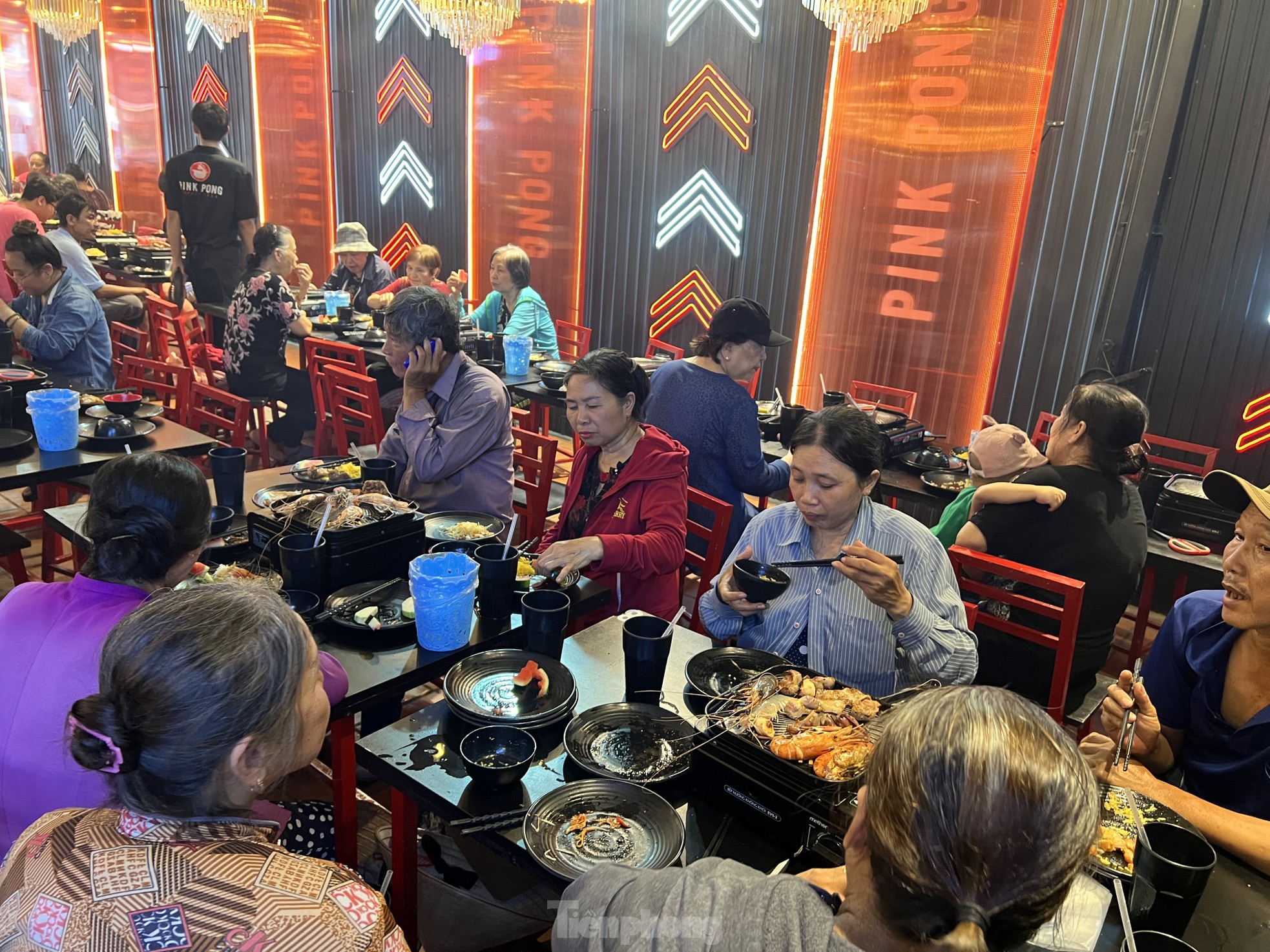 tp-buffet-1k-uyen-phuong-20-7063-1725165011462-17251650115721262790365.jpg