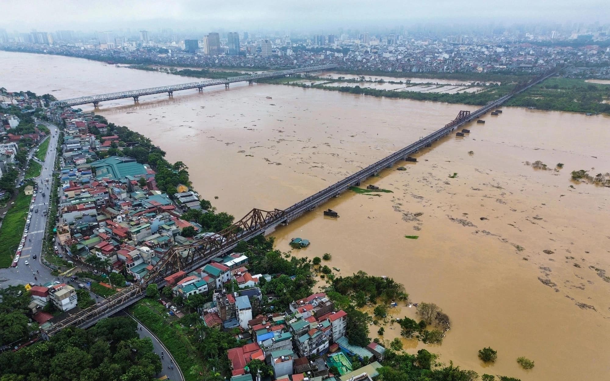 Hà Nội lệnh báo động lũ mức 3 trên sông Cà Lồ (Sóc Sơn) và các đê thuộc huyện Đông Anh