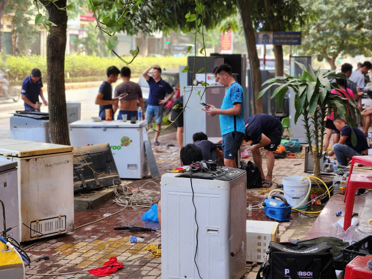 Cảm động cuộc ghé thăm không hẹn trước và những giọt nước mắt 'chữa lành'- Ảnh 2.