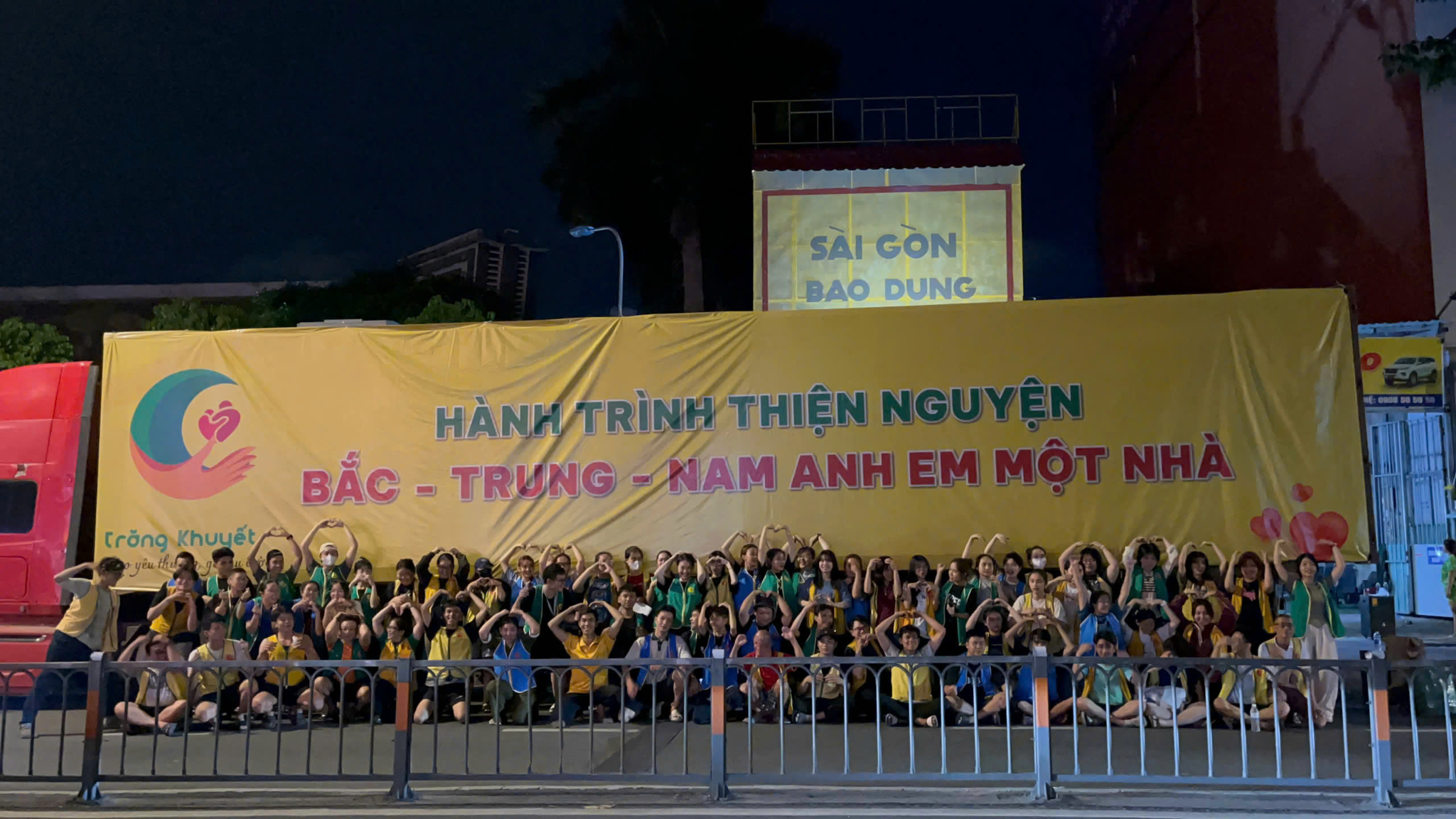 Quỹ Trăng Khuyết và Hội Chữ Thập Đỏ tỉnh Cao Bằng trao tận tay tấm lòng của bà con phía Nam tới từng hộ dân- Ảnh 4. Quỹ Trăng Khuyết và Hội Chữ Thập Đỏ tỉnh Cao Bằng trao tận tay tấm lòng của bà con phía Nam tới từng hộ dân- Ảnh 4.