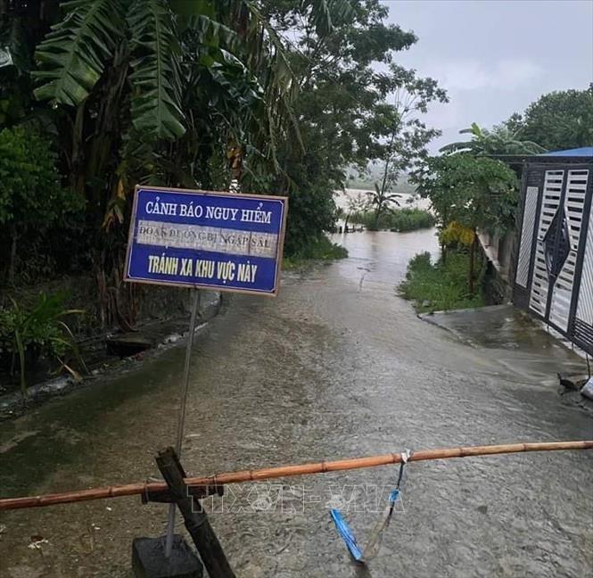 Mưa lớn gây ngập úng cục bộ, Hà Tĩnh cho hàng nghìn học sinh nghỉ học - Ảnh 1.