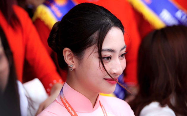 luongthuylinh-17270646816411492045408-36-0-429-629-crop-17270646933861201669602.png