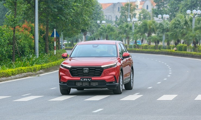 Giá lăn bánh Honda CR-V rẻ chưa từng có, Mazda CX-5 gặp lo lắng lớn về doanh số- Ảnh 3.