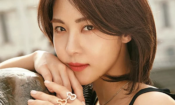 ha-ji-won-4-17255042270331841530416.jpg