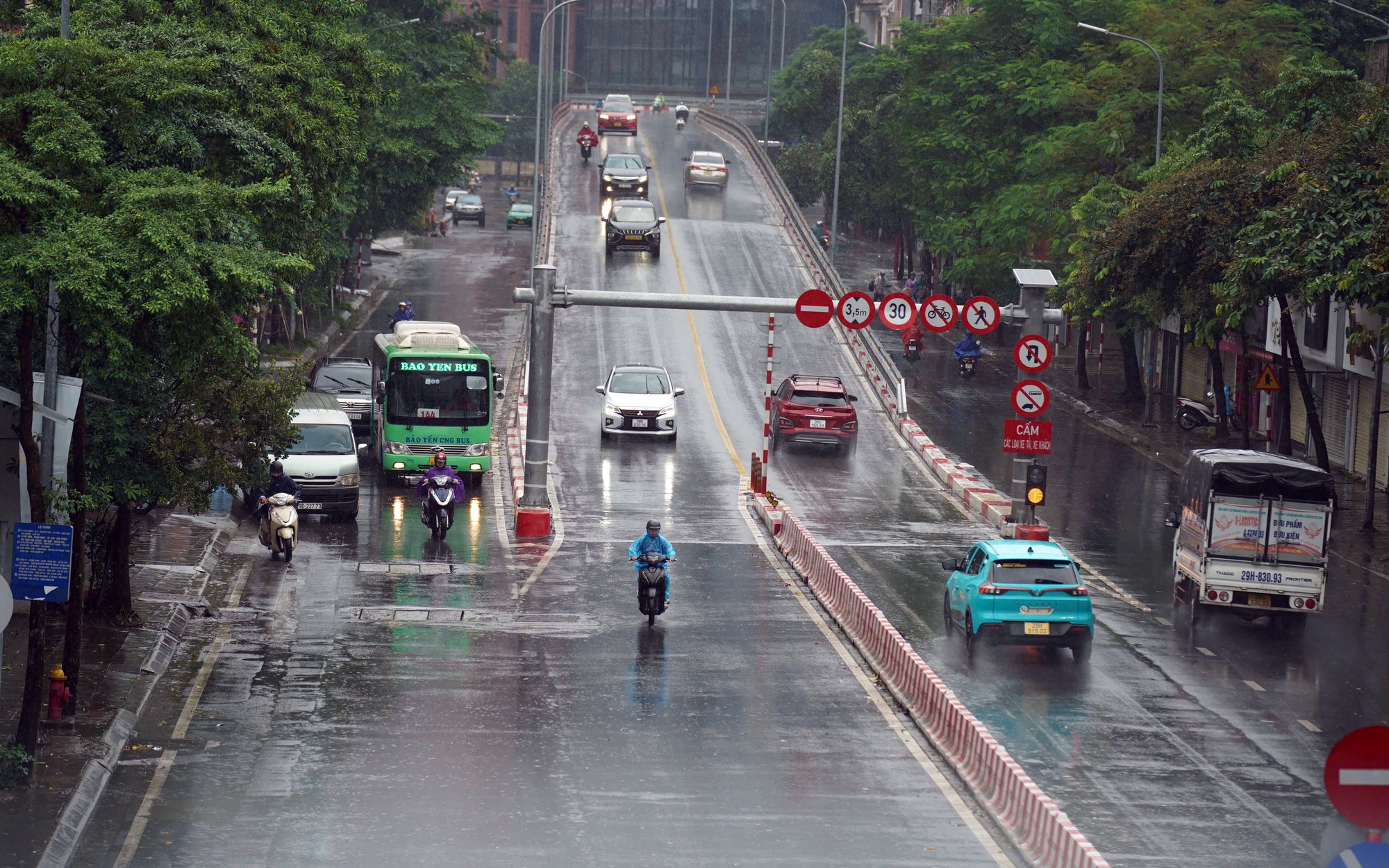 ha-noi-bao-so-3-2-1725694892973425464345-0-0-1600-2560-crop-17257005076571026267148.jpg