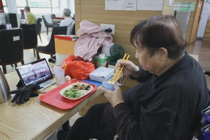 ‘Chu Bá Thông’ Tần Hoàng: Bán hết tài sản trả nợ cho con, ốm đau không ai chăm
