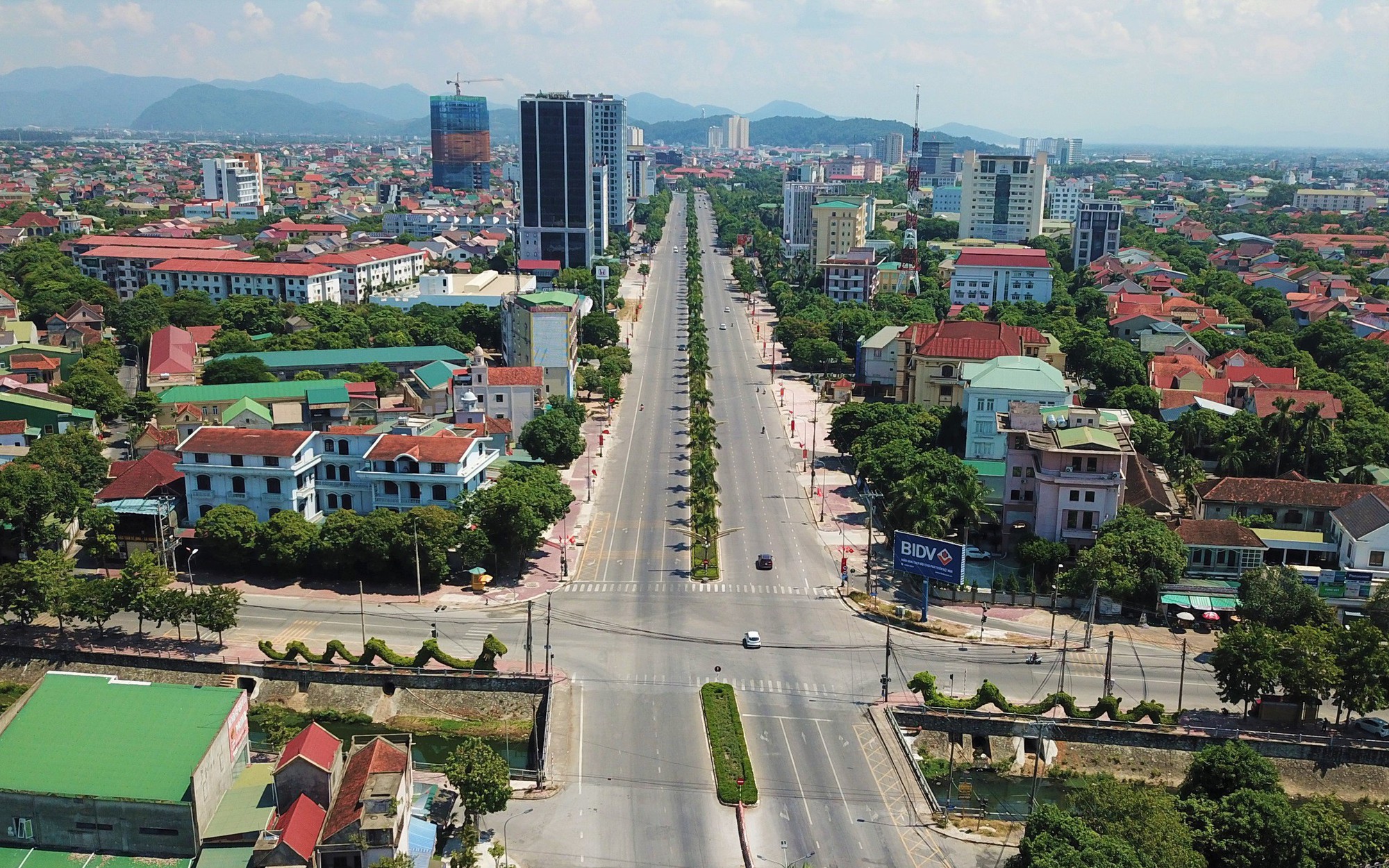 Thanh H&oacute;a giải b&agrave;i to&aacute;n xử l&yacute; 476 cơ sở nh&agrave;, đất d&ocirc;i dư như thế n&agrave;o? - Ảnh 3.