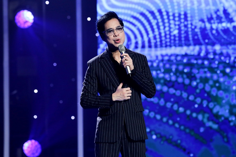 Nam ca sĩ 'mưa bụi' sống xa hoa giàu có bậc nhất showbiz Việt, tuổi U60 độc thân 'nghèo nhất' vì làm một điều- Ảnh 12.