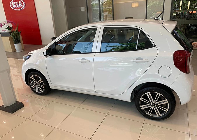 Giá lăn bánh Kia Morning mới nhất rẻ lấn át, sẵn sàng cạnh tranh với Hyundai Grand i10 về doanh số- Ảnh 2.