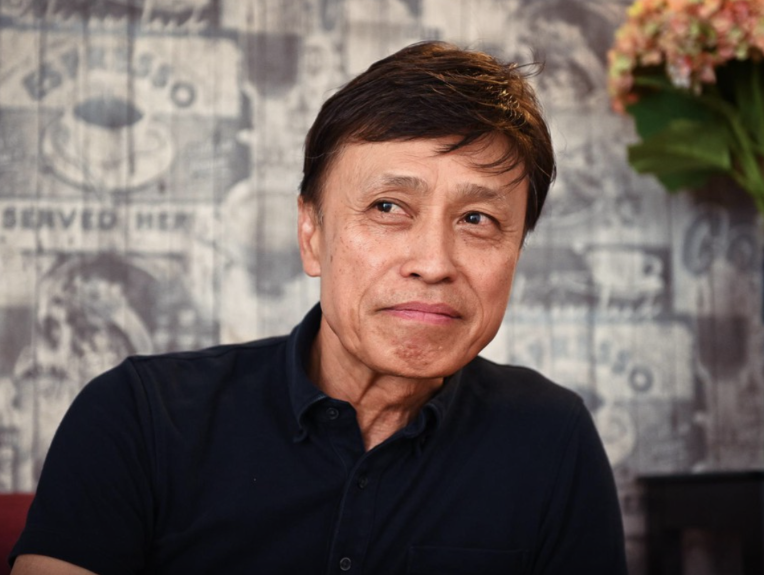 Danh ca Tuấn Ngọc: '77 tuổi tôi vẫn phải học hát'- Ảnh 2. Danh ca Tuấn Ngọc: '77 tuổi tôi vẫn phải học hát'- Ảnh 2.