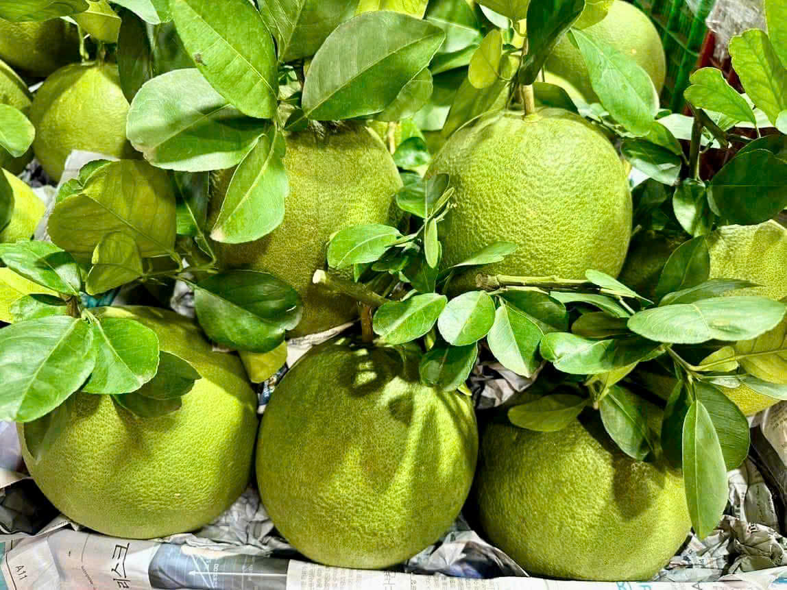 Giá các loại quả thờ Tết tăng cao khiến nhiều người phải ‘giật mình’ - Ảnh 10.