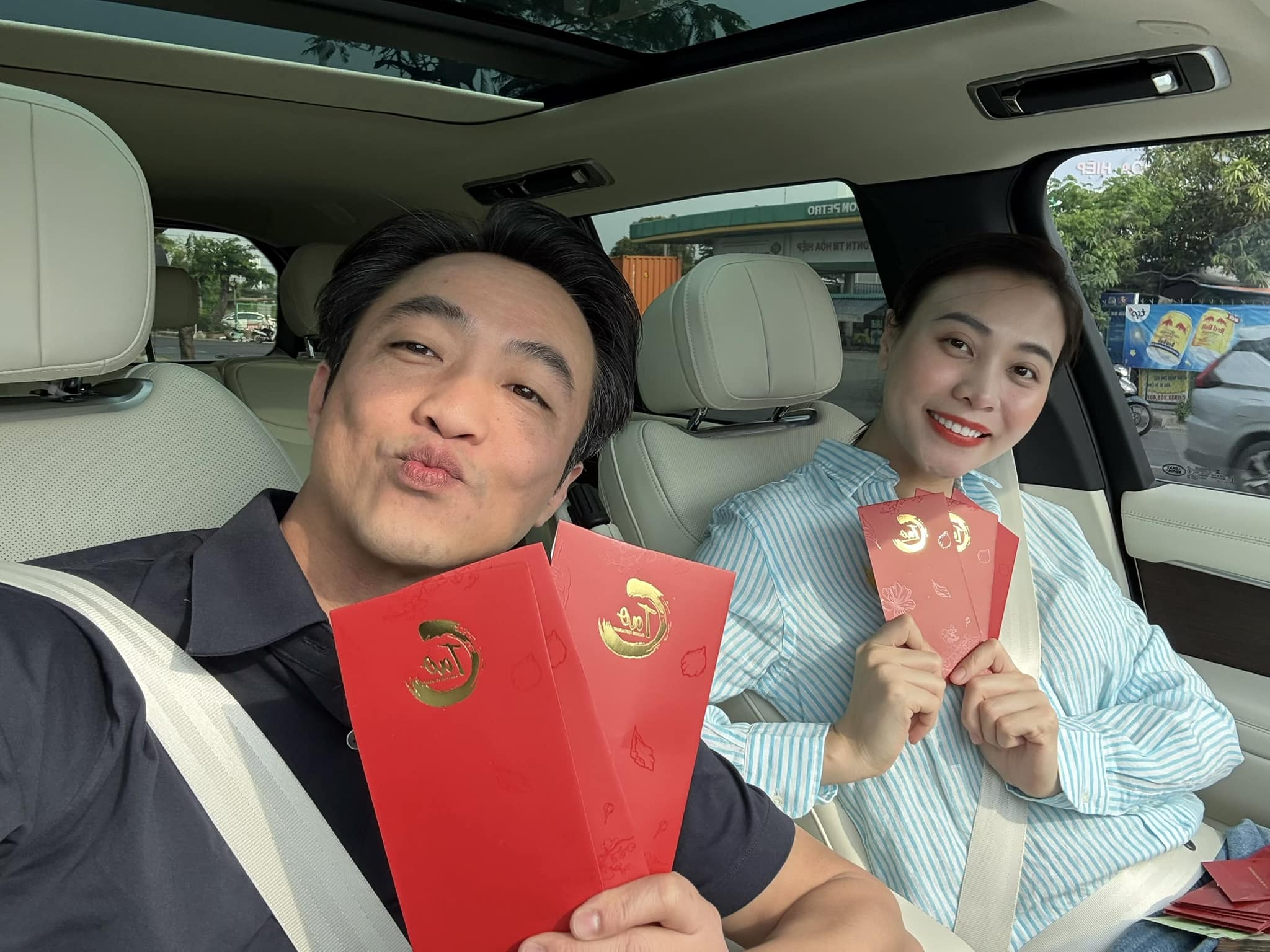 Vợ chồng Cường Đô La - Đàm Thu Trang khoe khoảnh khắc ngọt ngào sau thời gian ở ẩn - Ảnh 1.