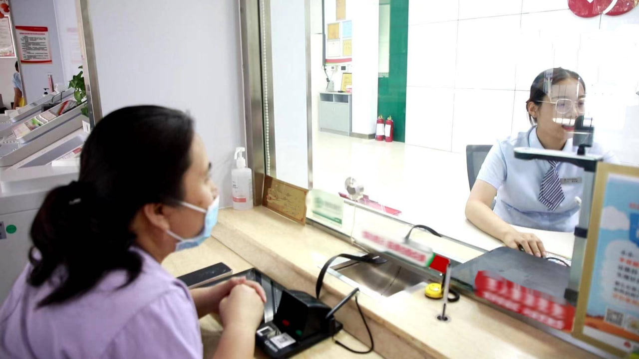 Bank denies responsibility for depositing 34 billion VND which was reduced to 200,000 VND after 3 months: Investigation discovers unexpected culprit - Photo 2. Ngân hàng từ chối trách nhiệm vụ gửi tiết kiệm 34 tỷ đồng còn 200.000 đồng sau 3 tháng: Điều tra phát hiện thủ phạm không ngờ- Ảnh 2.