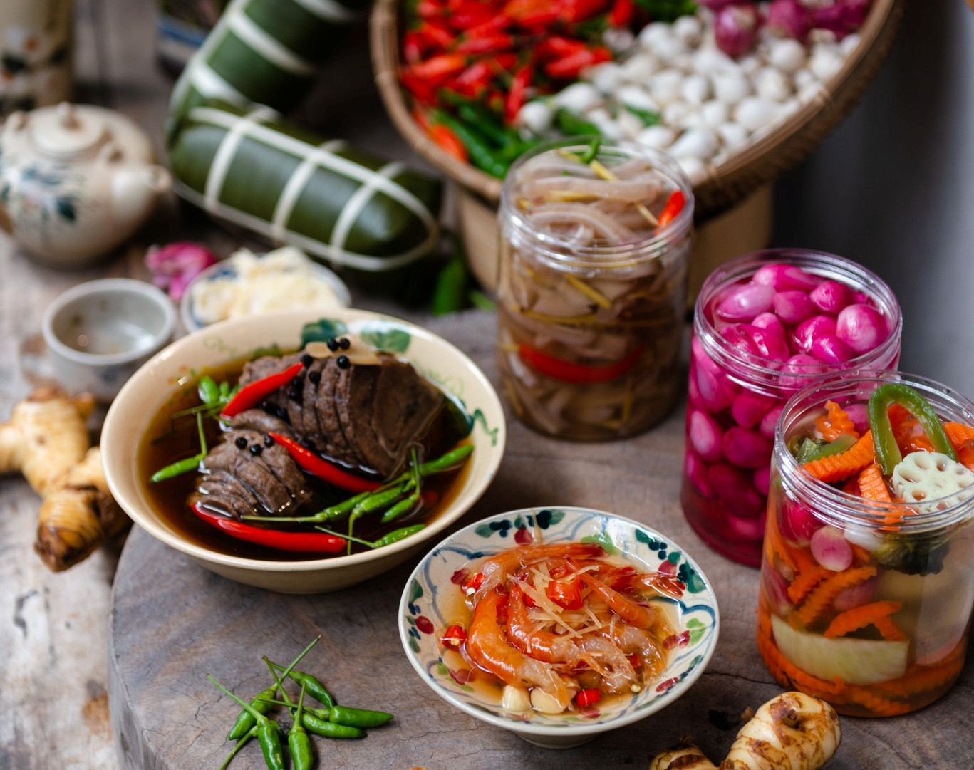 Những thứ nhất định phải có trong mâm cỗ cúng mùng 1 Tết- Ảnh 2.