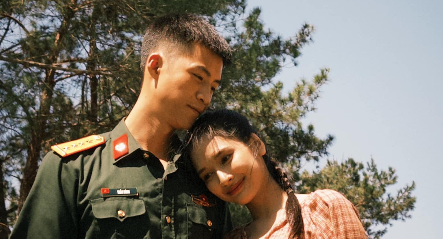 Sắc v&oacute;c Minh Trang  - Ảnh 1.